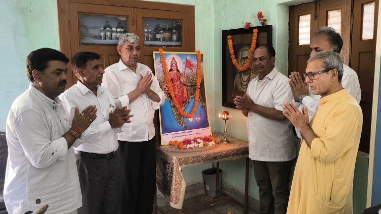 संस्कृत भारती का निशुल्क चिकित्सा शिविर संस्कृत भारती का निशुल्क चिकित्सा शिविर