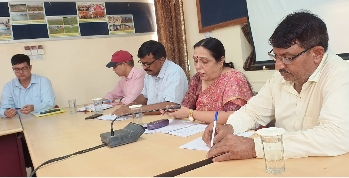 वैज्ञानिकों द्वारा गांव गांव जाकर किसानों को दी जाएगी आधुनिकतम कृषि तकनीक की जानकारी वैज्ञानिकों द्वारा गांव गांव जाकर किसानों को दी जाएगी आधुनिकतम कृषि तकनीक की जानकारी