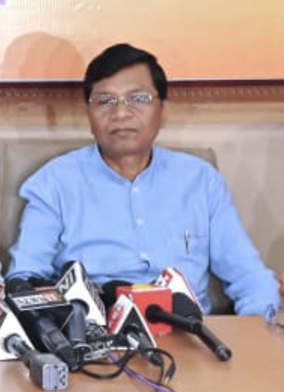 सुदर्शन भगत बातचीत करते हुए सुदर्शन भगत बातचीत करते हुए
