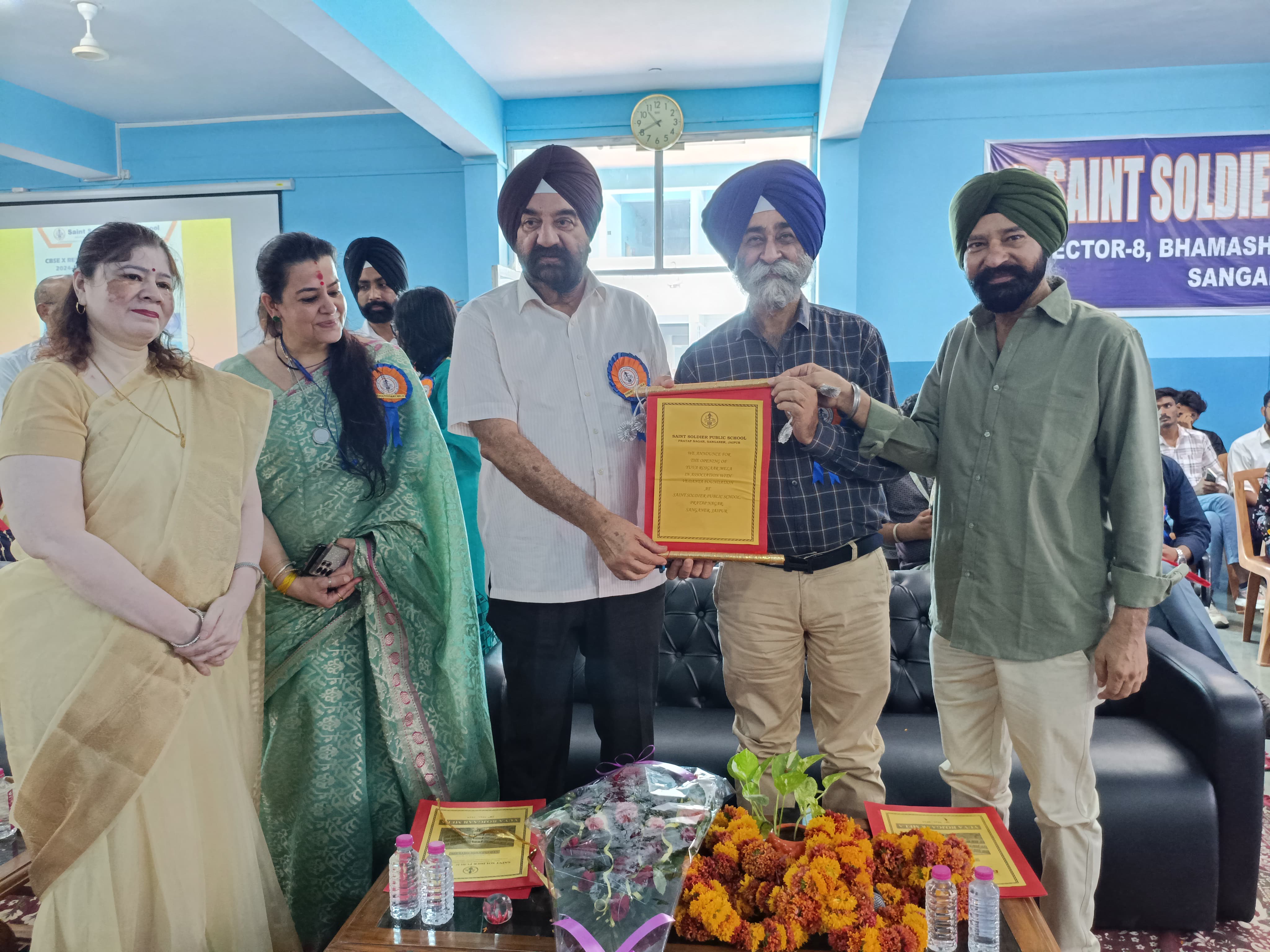 चार दिवसीय युवा रोजगार मेले का उद्घाटन: मेले में नामी कंपनियां कर रही प्रतिभाशाली फ्रेशर्स की भर्ती चार दिवसीय युवा रोजगार मेले का उद्घाटन: मेले में नामी कंपनियां कर रही प्रतिभाशाली फ्रेशर्स की भर्ती