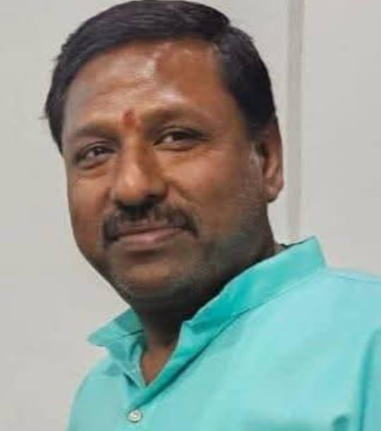 प्रयागराज: ट्रैक्टर से कुचलकर मारे गए युवक की फाईल फोटो प्रयागराज: ट्रैक्टर से कुचलकर मारे गए युवक की फाईल फोटो