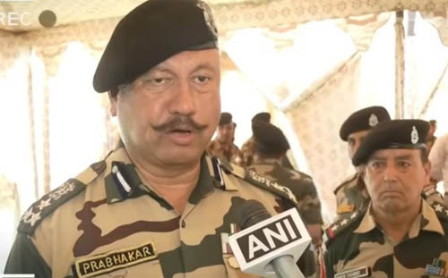 सीमा सुरक्षा बल के उप महानिरीक्षक प्रभाकर जोशी