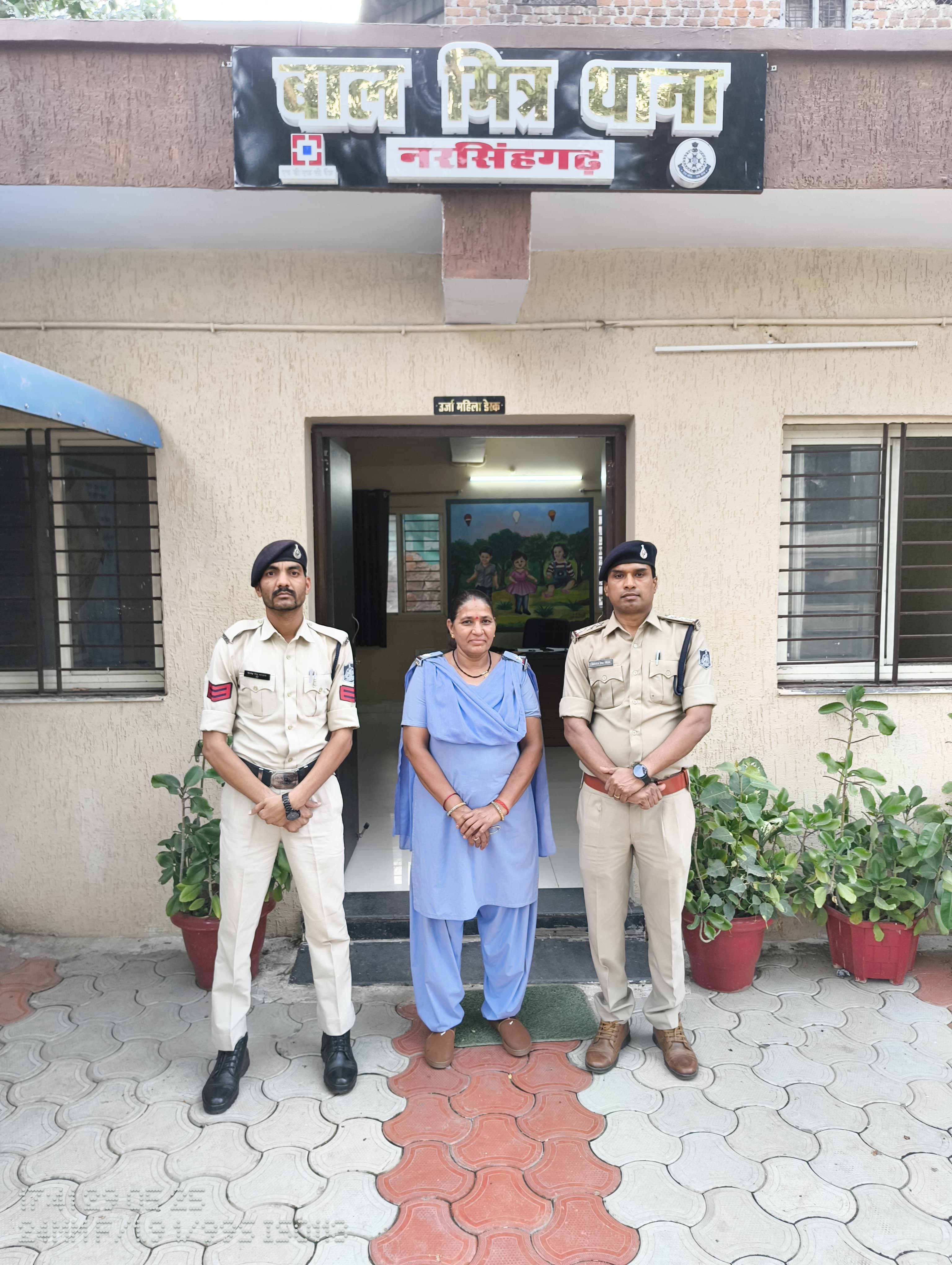 दुष्कर्म करने वाला आरोपित गिरफ्तार दुष्कर्म करने वाला आरोपित गिरफ्तार