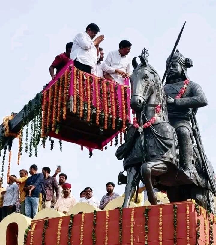 Alwar Alwar