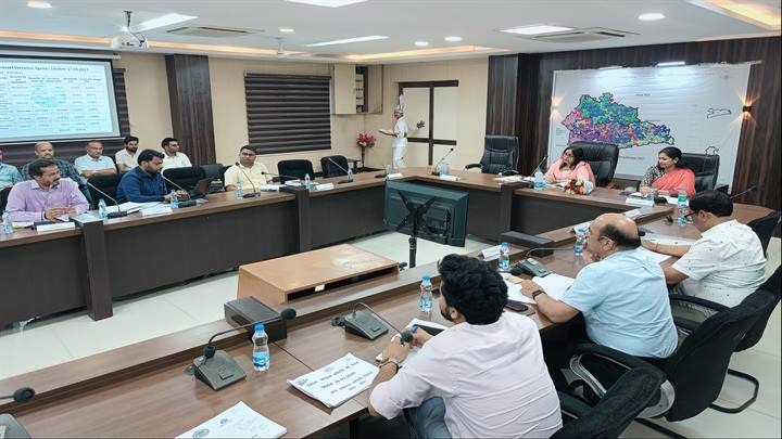 संयुक्त सचिव ने की जल जीवन मिशन कार्यों की समीक्षा संयुक्त सचिव ने की जल जीवन मिशन कार्यों की समीक्षा