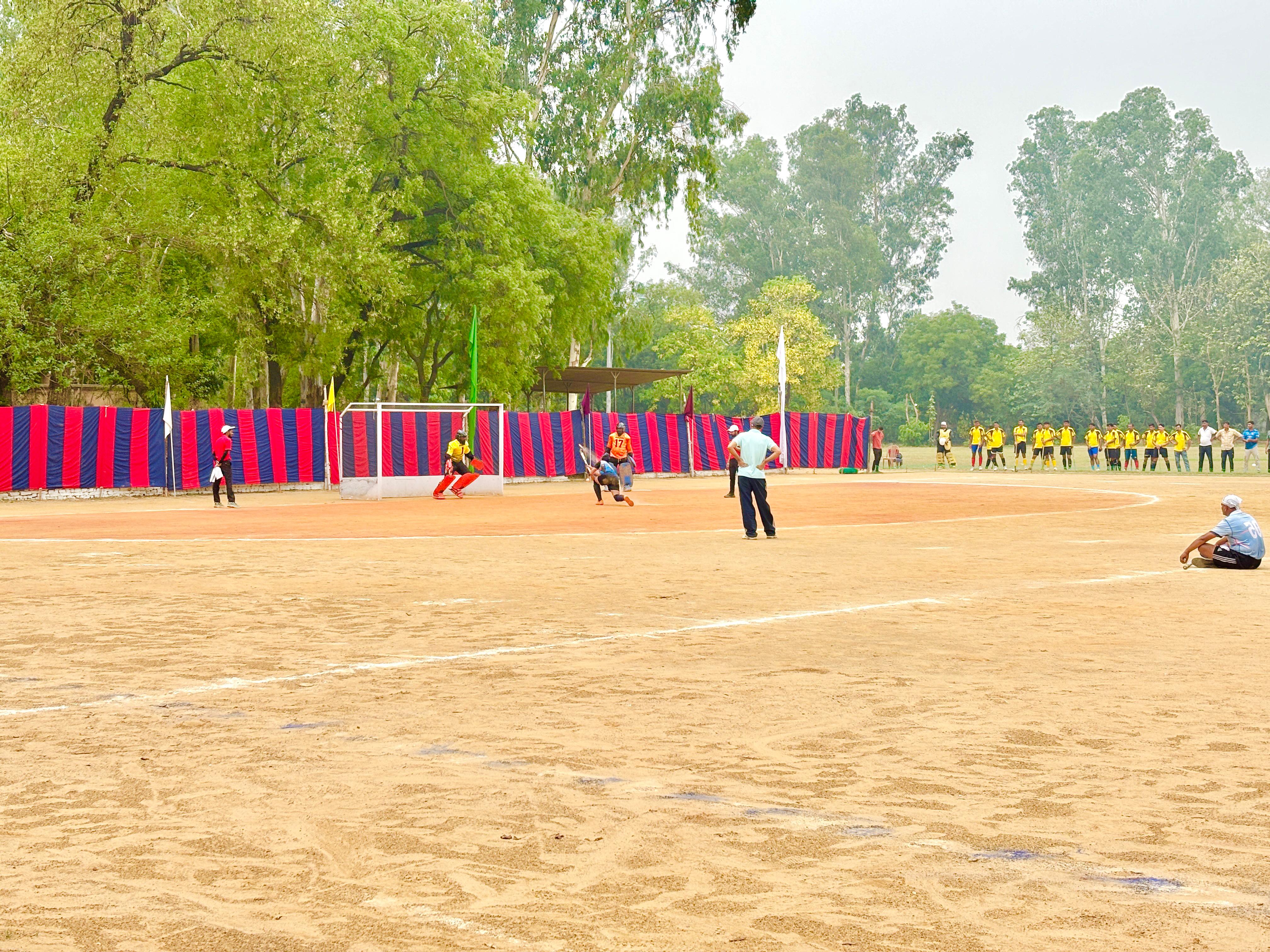 28 वीं अंतर्वाहिनी पीएसी पश्चिमी जोन हॉकी प्रतियोगिता दूसरे दिन भी जारी 28 वीं अंतर्वाहिनी पीएसी पश्चिमी जोन हॉकी प्रतियोगिता दूसरे दिन भी जारी
