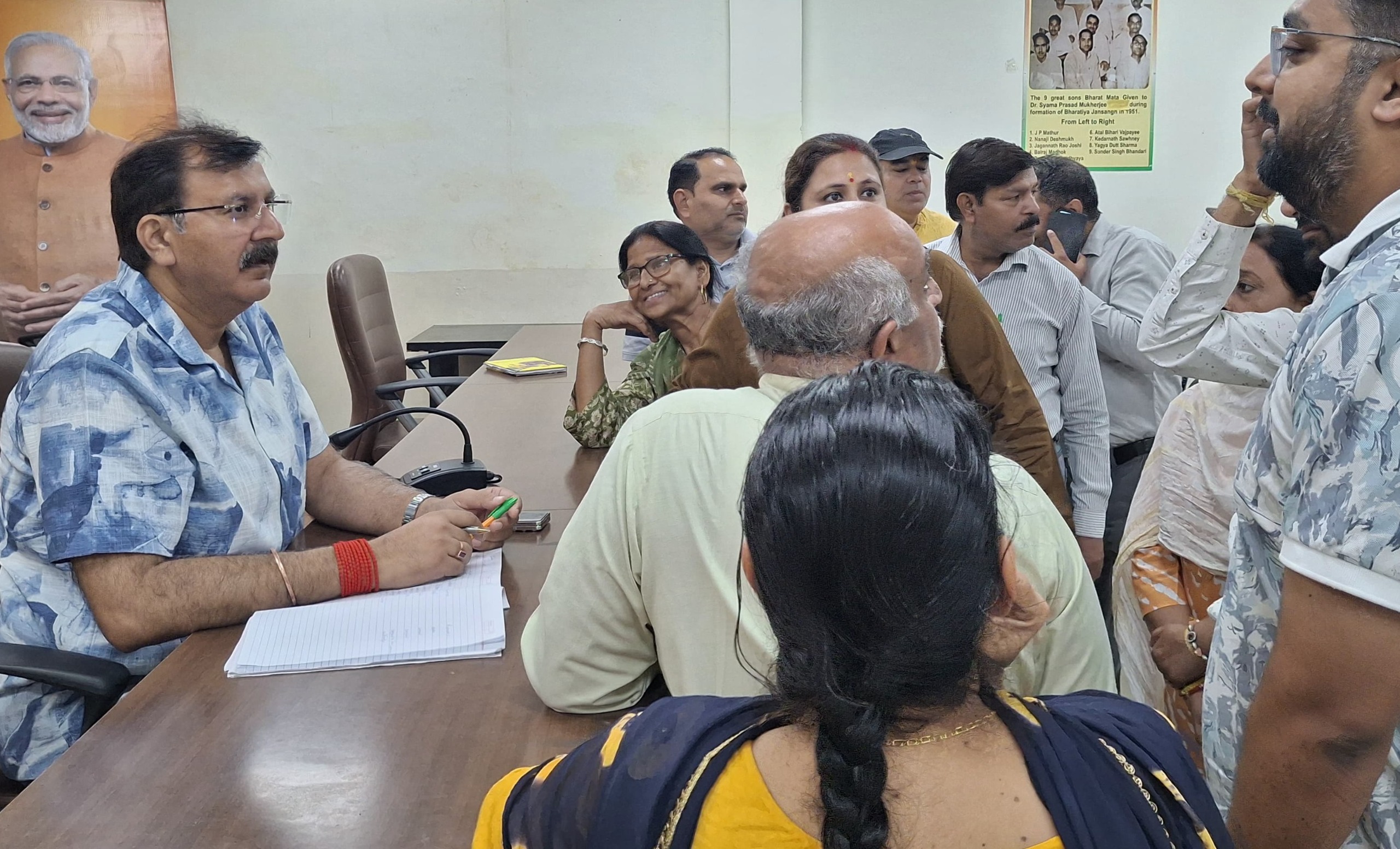 अरविंद गुप्ता ने भाजपा मुख्यालय में लगाया जनता दरबार अरविंद गुप्ता ने भाजपा मुख्यालय में लगाया जनता दरबार