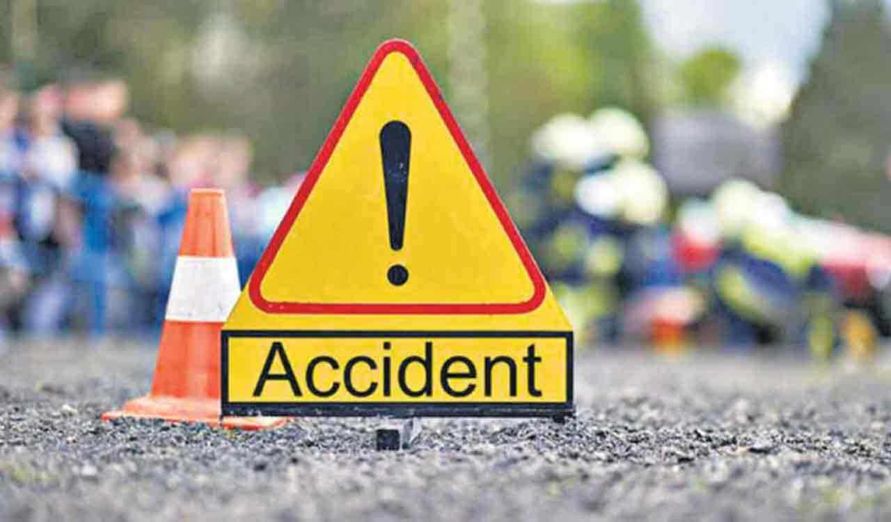धौलपुर में सडक हादसे में तीन युवकों की मौत धौलपुर में सडक हादसे में तीन युवकों की मौत