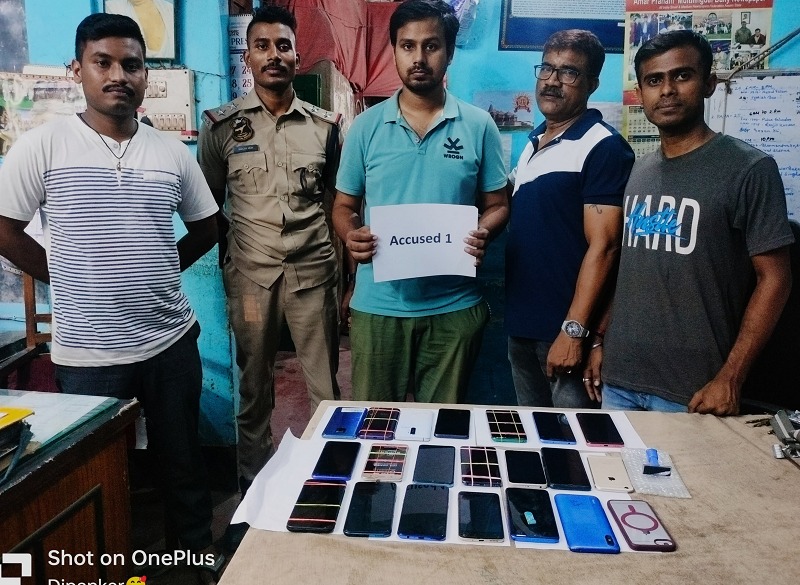 चोरी के मोबाइल समेत एक गिरफ्तार