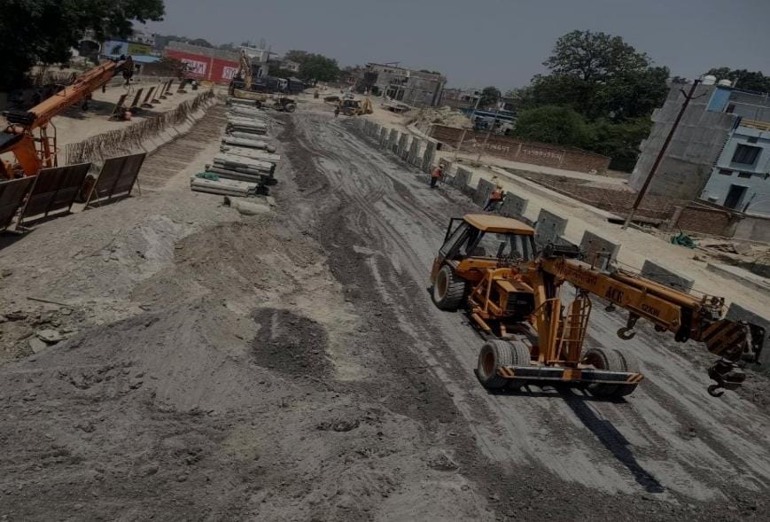 188 करोड़ रुपए की लागत से चौदह कोसी मार्ग पर स्थित हलकारा के पुरवा में बन रहा आरओबी 188 करोड़ रुपए की लागत से चौदह कोसी मार्ग पर स्थित हलकारा के पुरवा में बन रहा आरओबी