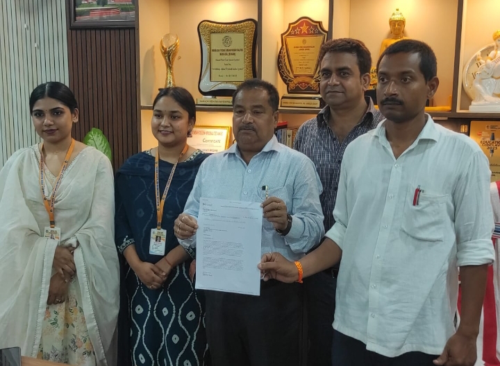 प्रेस वार्ता में डॉ मिश्रा प्रेस वार्ता में डॉ मिश्रा