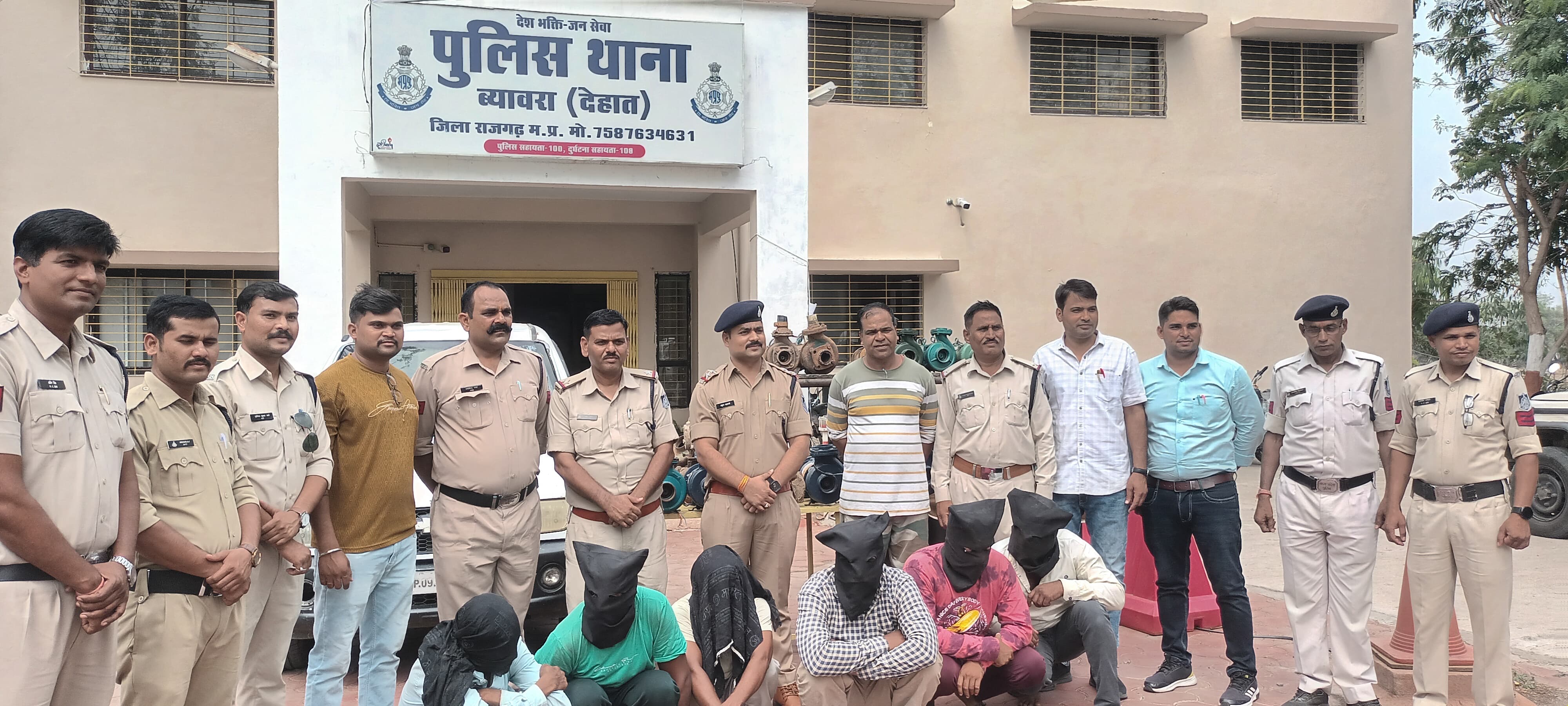 खरीददार सहित छह गिरफ्तार, सात लाख का मशरुका बरामद