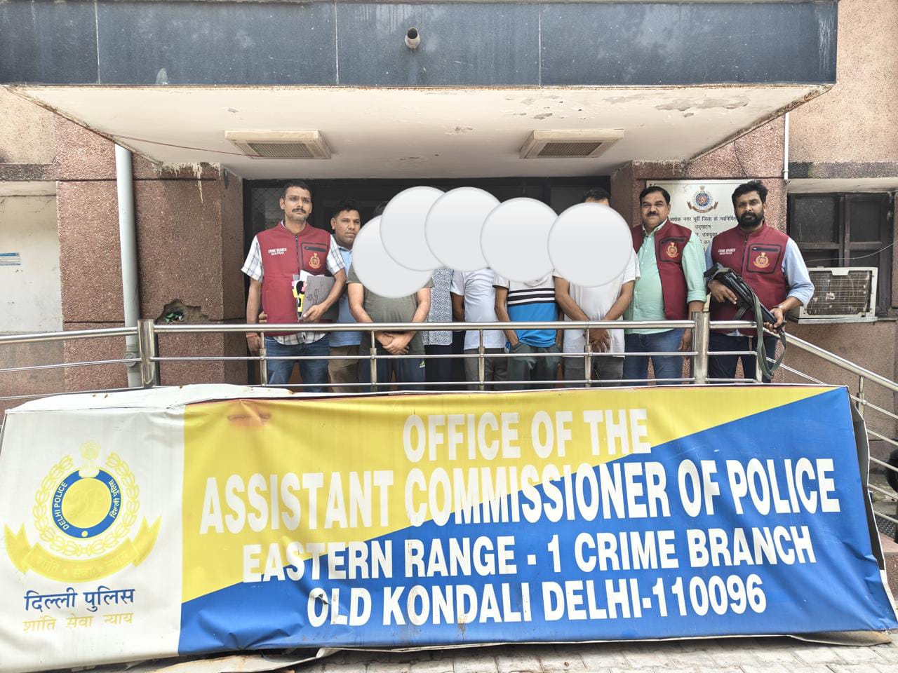 हथियार तस्करी के मामले में गिरफ्तार आरोपितों की फोटो हथियार तस्करी के मामले में गिरफ्तार आरोपितों की फोटो