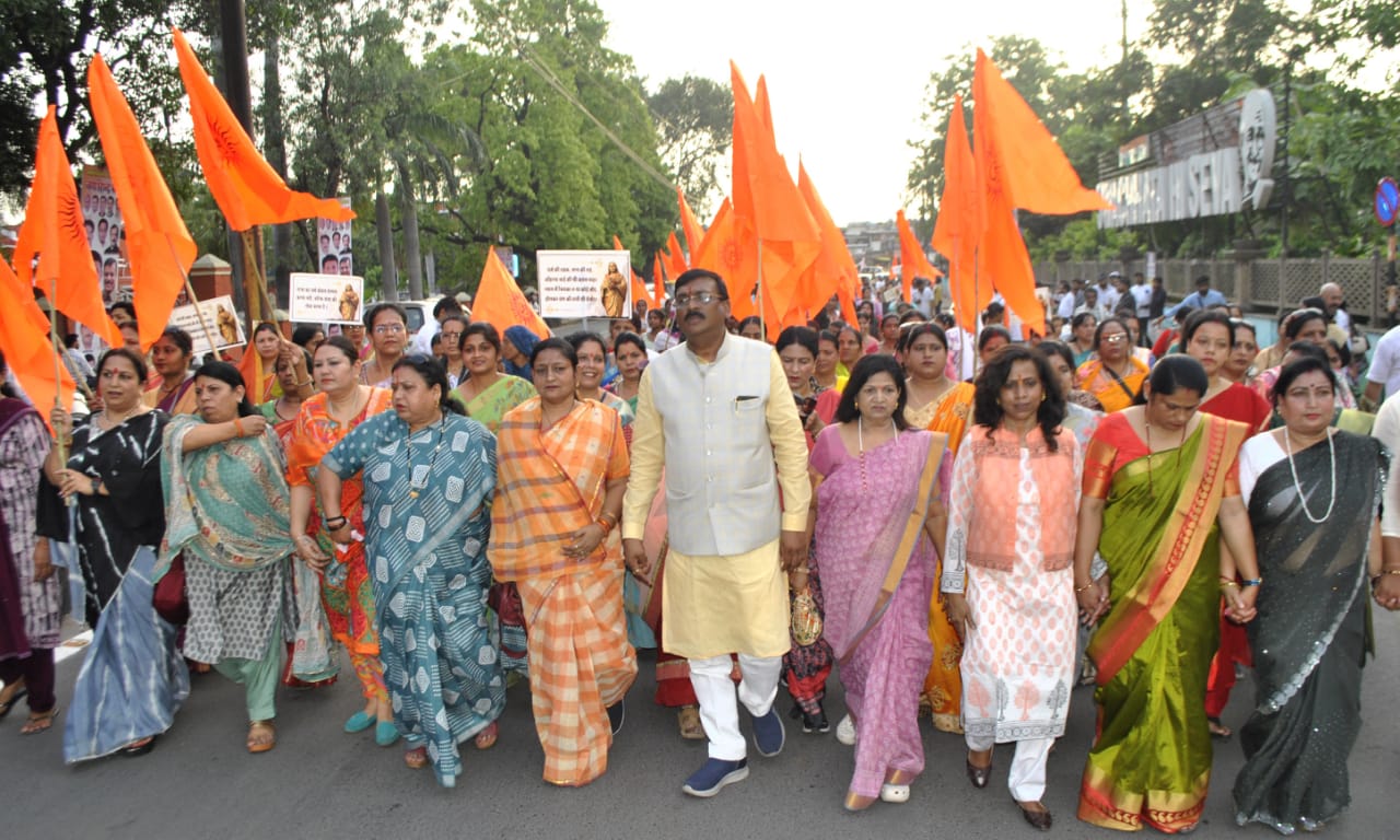 रानी अहिल्या बाई होल्कर की जन्म जयंती पर भाजपा ने निकाली भव्य शोभायात्रा रानी अहिल्या बाई होल्कर की जन्म जयंती पर भाजपा ने निकाली भव्य शोभायात्रा