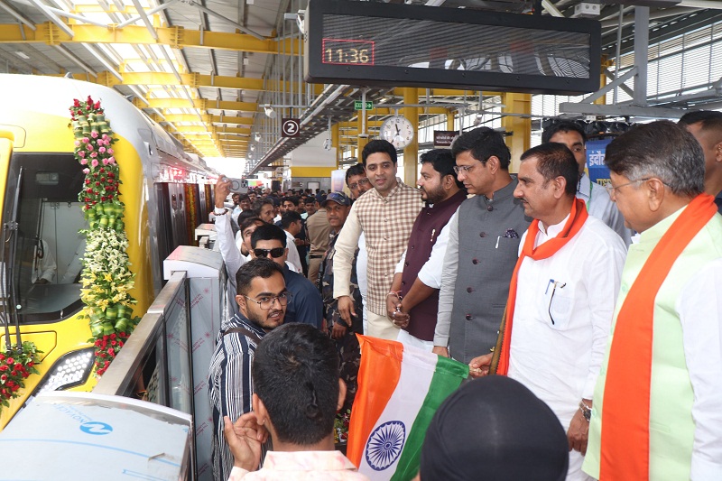 इंदौर मेट्रो रेल का उद्घाटन इंदौर मेट्रो रेल का उद्घाटन