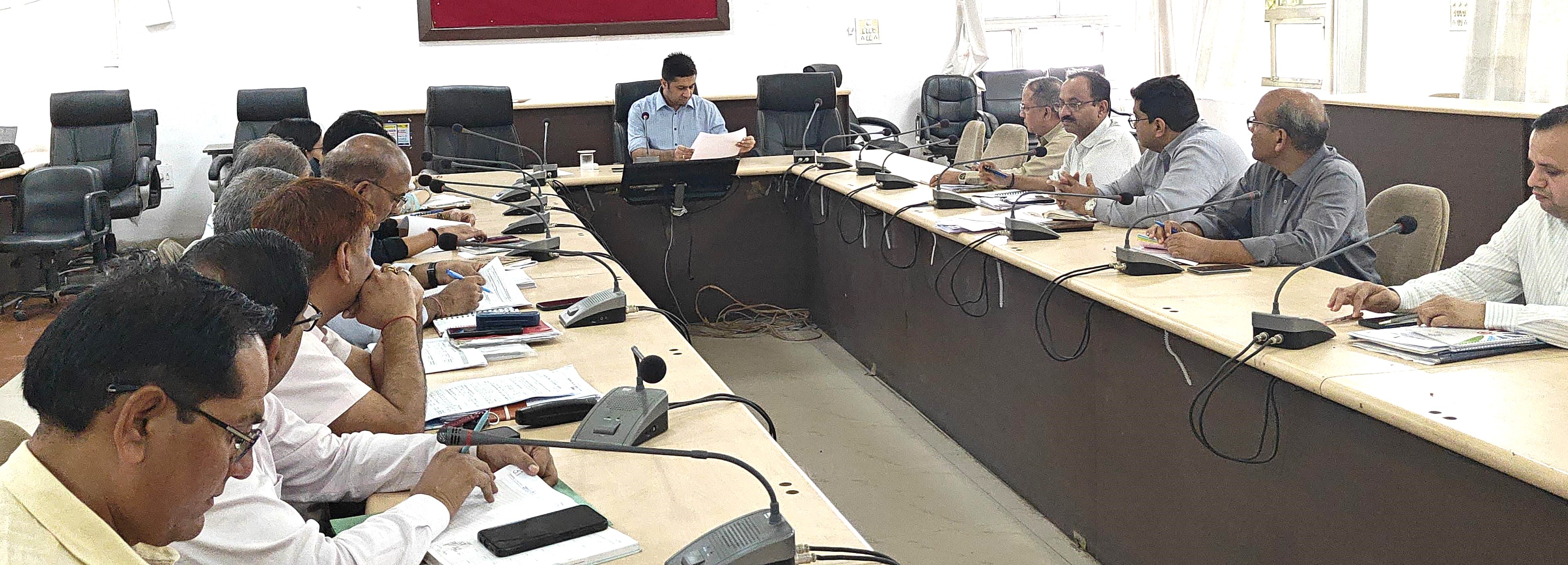 राज्यपाल हरिभाऊ बागड़े का दो दिवसीय भीलवाड़ा दौरा, रविवार को नगर माहेश्वरी सभा के कार्यक्रम में होंगे शामिल, सोमवार को लेंगे समीक्षा बैठक राज्यपाल हरिभाऊ बागड़े का दो दिवसीय भीलवाड़ा दौरा, रविवार को नगर माहेश्वरी सभा के कार्यक्रम में होंगे शामिल, सोमवार को लेंगे समीक्षा बैठक