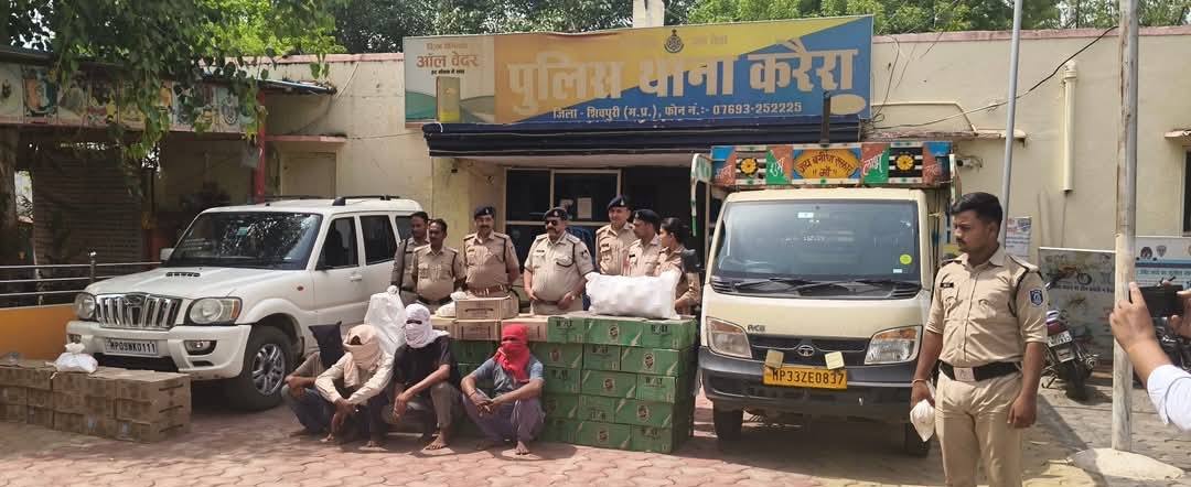 एक लोडिंग वाहन और स्कॉर्पियो को जब्त