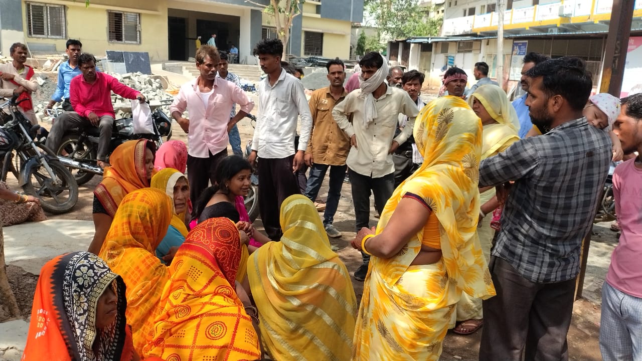 नानाखेड़ी क्षेत्र में नवविवाहिता की संदिग्ध मौत, ससुराल पक्ष पर हत्या का आरोप नानाखेड़ी क्षेत्र में नवविवाहिता की संदिग्ध मौत, ससुराल पक्ष पर हत्या का आरोप