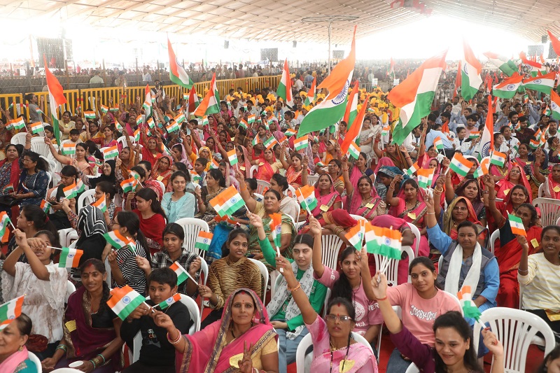 महिला सशक्तिकरण महा सम्मेलन की तस्वीरें