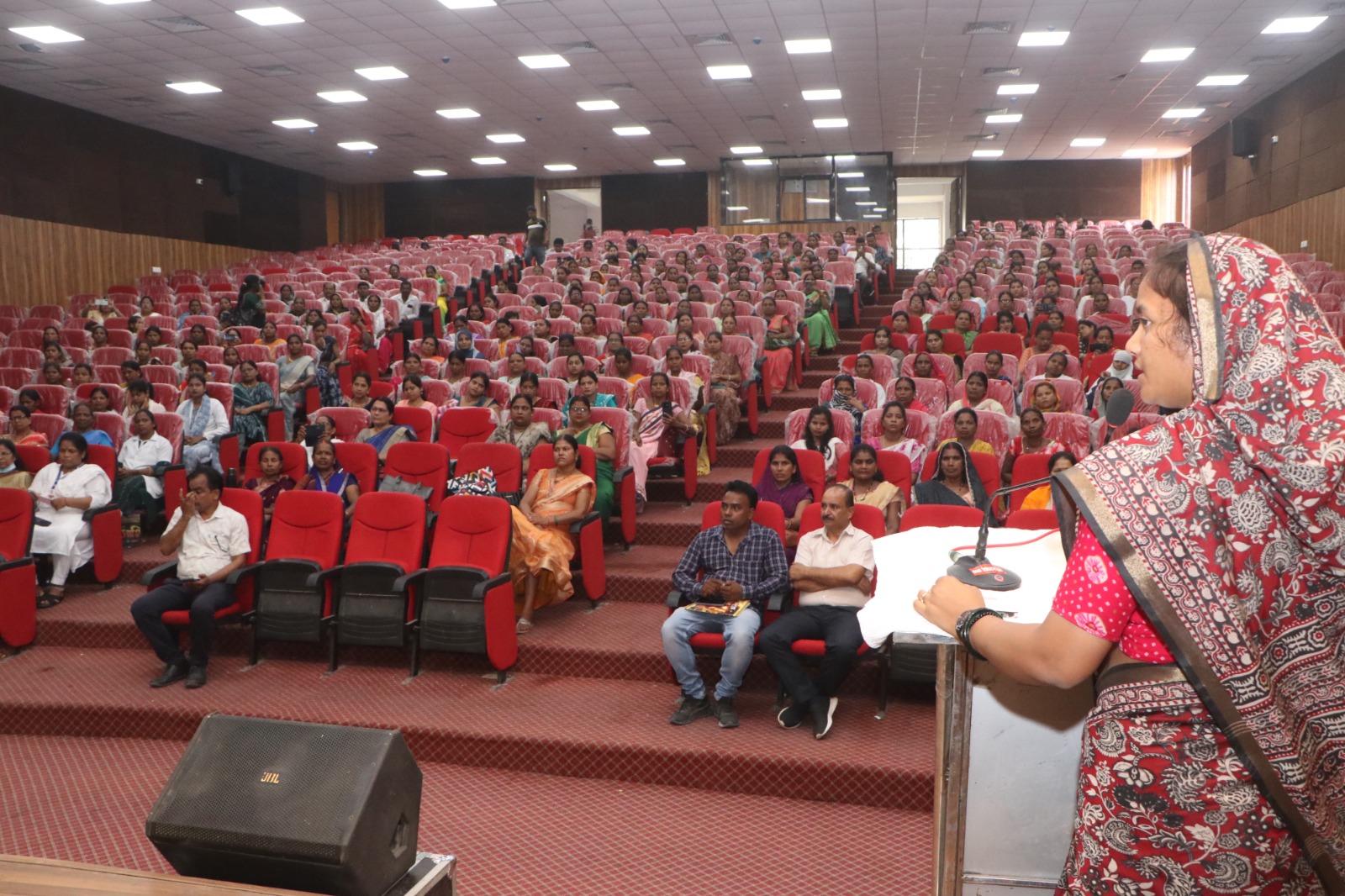 अहिल्याबाई होल्कर की 300वीं जयंती पर आयोजित कार्यक्रम में नारी सशक्तिकरण और सेवा भावना पर मंथन अहिल्याबाई होल्कर की 300वीं जयंती पर आयोजित कार्यक्रम में नारी सशक्तिकरण और सेवा भावना पर मंथन