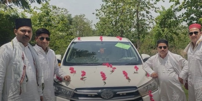 राजस्व, खनिज और पुलिस की संयुक्त टीम ने फतहगढ घाट से अवैध रेत के भरे 10 ट्रैक्टर किए जब्त राजस्व, खनिज और पुलिस की संयुक्त टीम ने फतहगढ घाट से अवैध रेत के भरे 10 ट्रैक्टर किए जब्त