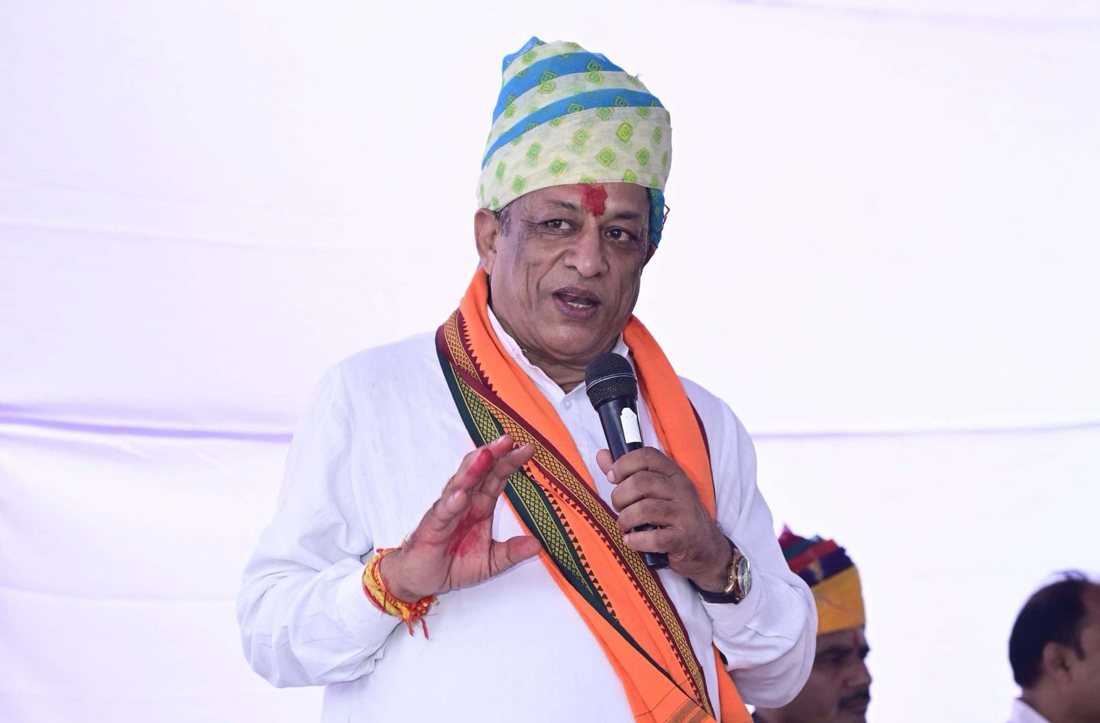 प्रदेश की हर ग्राम पंचायत में खुलेगा पशु चिकित्सालय : पशुपालन मंत्री प्रदेश की हर ग्राम पंचायत में खुलेगा पशु चिकित्सालय : पशुपालन मंत्री