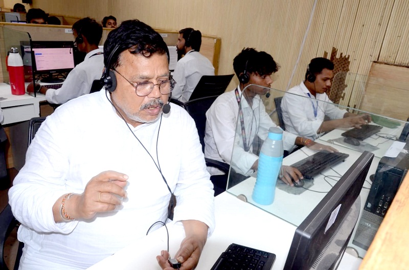 ऊर्जा मंत्री ने रात्रि में किया विद्युत कॉल सेंटर का निरीक्षण ऊर्जा मंत्री ने रात्रि में किया विद्युत कॉल सेंटर का निरीक्षण