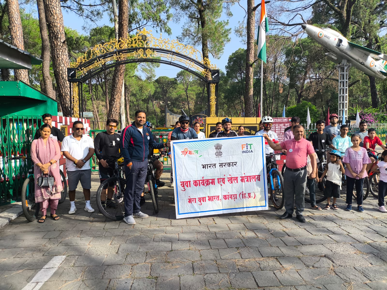 साईकल रैली में हिस्सा लेने वाले प्रतिभागी। साईकल रैली में हिस्सा लेने वाले प्रतिभागी।