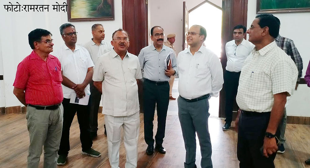 विधानसभा अध्यक्ष वासुदेव देवनानी ने शिक्षा निदेशालय का किया अवलोकन, शैक्षणिक गुणवत्ता बढ़ाने पर दिया जोर विधानसभा अध्यक्ष वासुदेव देवनानी ने शिक्षा निदेशालय का किया अवलोकन, शैक्षणिक गुणवत्ता बढ़ाने पर दिया जोर