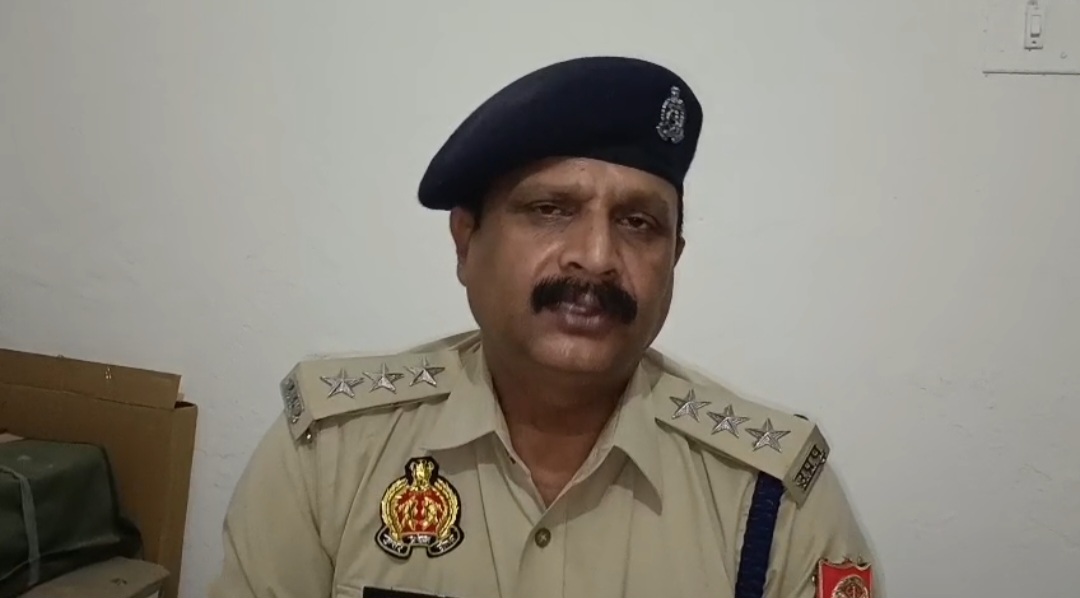 सीओ अमेठी मनोज कुमार मिश्र सीओ अमेठी मनोज कुमार मिश्र