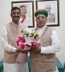 अर्जुन मेघवल और संजय सेठ की फाइल फोटो अर्जुन मेघवल और संजय सेठ की फाइल फोटो