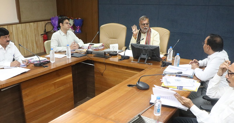 पंचायत एवं ग्रामीण विकास विभाग की समीक्षा बैठक