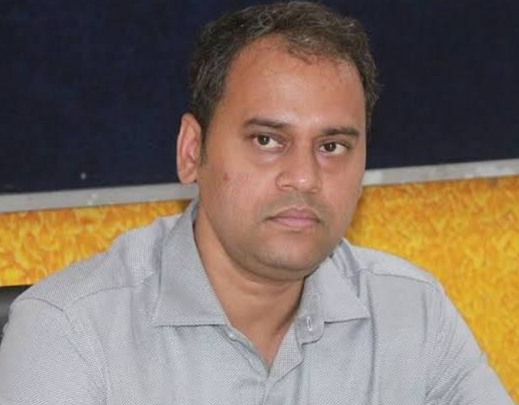 जिलाधिकारी अनुज सिंह। जिलाधिकारी अनुज सिंह।