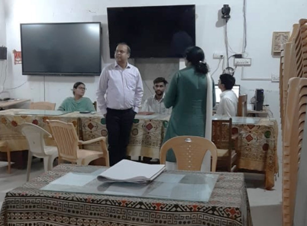माध्यमिक शिक्षा निदेशक ने देशनोक और नोखा में विद्यालयों का किया निरीक्षण माध्यमिक शिक्षा निदेशक ने देशनोक और नोखा में विद्यालयों का किया निरीक्षण