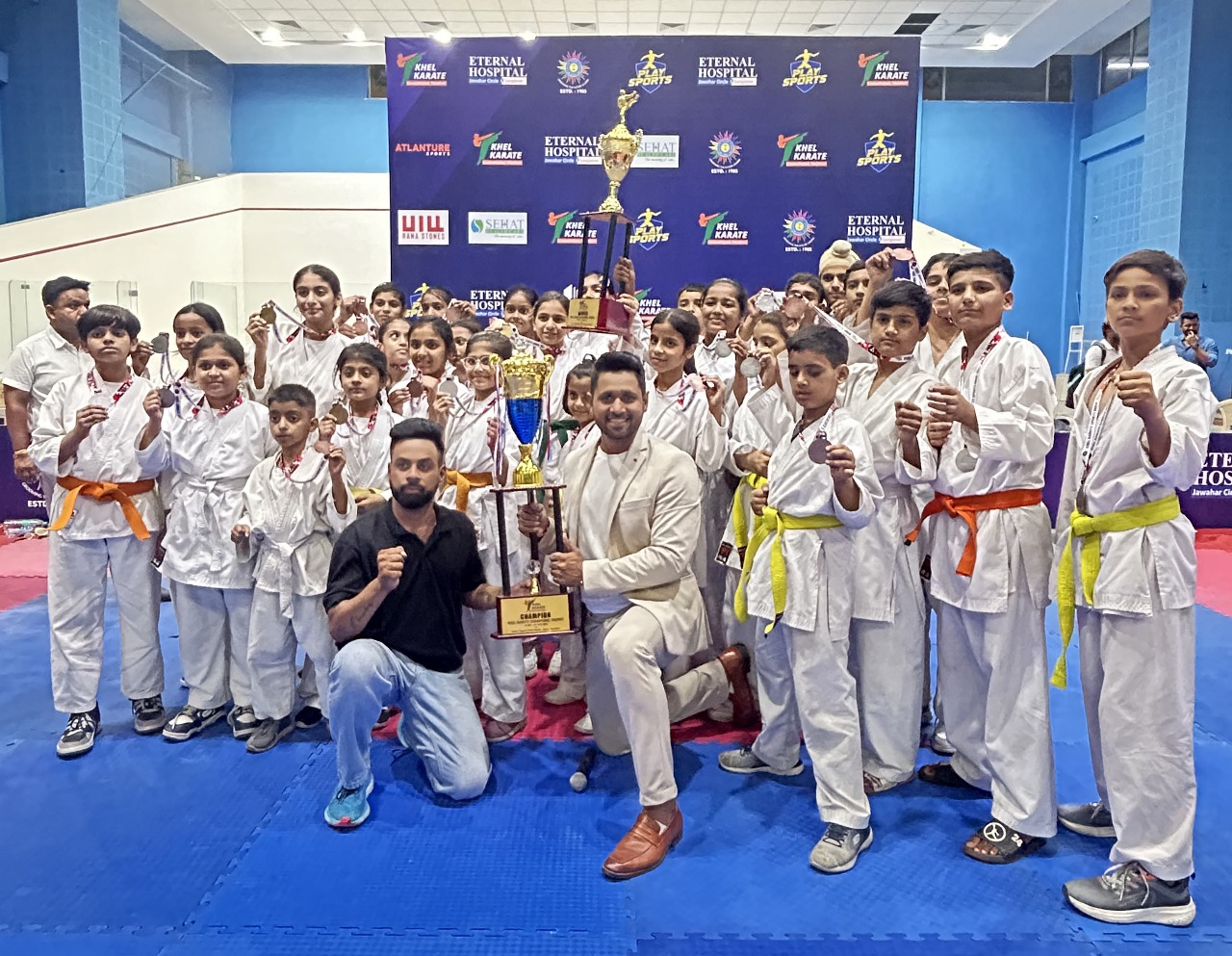 प्ले स्पोर्ट्स खेल कराटे चैंपियंस ट्रॉफी सीजन 2 में राजस्थान के खिलाड़ियों ने दिखाया दमखम प्ले स्पोर्ट्स खेल कराटे चैंपियंस ट्रॉफी सीजन 2 में राजस्थान के खिलाड़ियों ने दिखाया दमखम