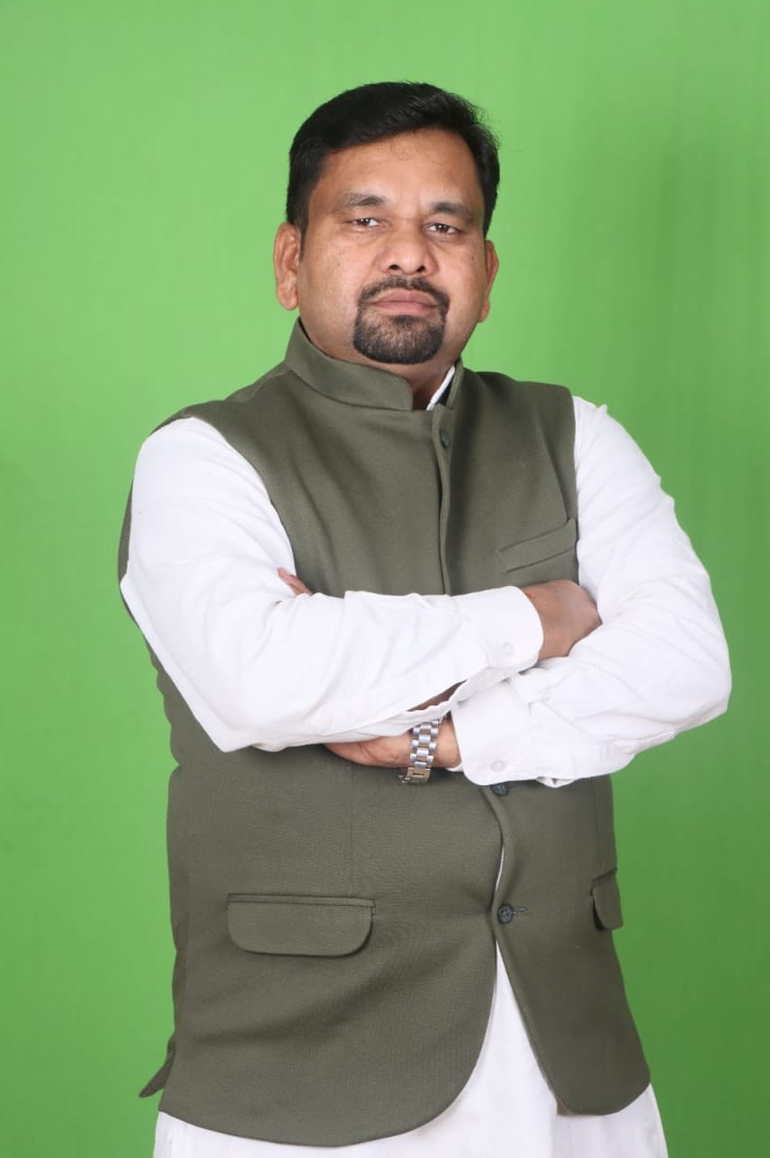 डॉ राकेश किरण महतो की फाइल फोटो डॉ राकेश किरण महतो की फाइल फोटो