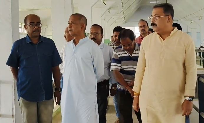 जल संकट, मेयर ने जल निकासी केंद्र का किया निरीक्षण जल संकट, मेयर ने जल निकासी केंद्र का किया निरीक्षण