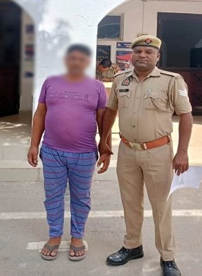 पुलिस टीम पर की फायरिंग आरोपित अजीम गिरफ्तार पुलिस टीम पर की फायरिंग आरोपित अजीम गिरफ्तार
