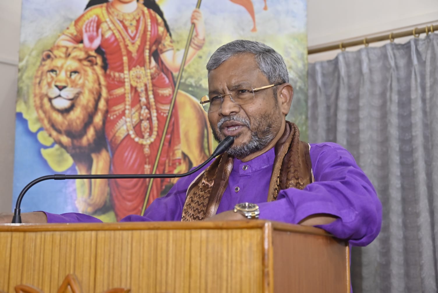 प्रदेश अध्यक्ष बाबूलाल मरांडी कार्यक्रम को संबोधित करते हुए प्रदेश अध्यक्ष बाबूलाल मरांडी कार्यक्रम को संबोधित करते हुए