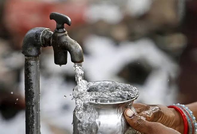 पानी की आपूर्ति पानी की आपूर्ति