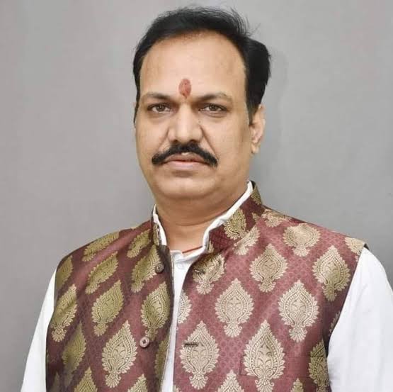 पूर्व अध्यक्ष श्री विंध्य पंडा समाज भगवान दत्त उर्फ राजन पाठक पूर्व अध्यक्ष श्री विंध्य पंडा समाज भगवान दत्त उर्फ राजन पाठक