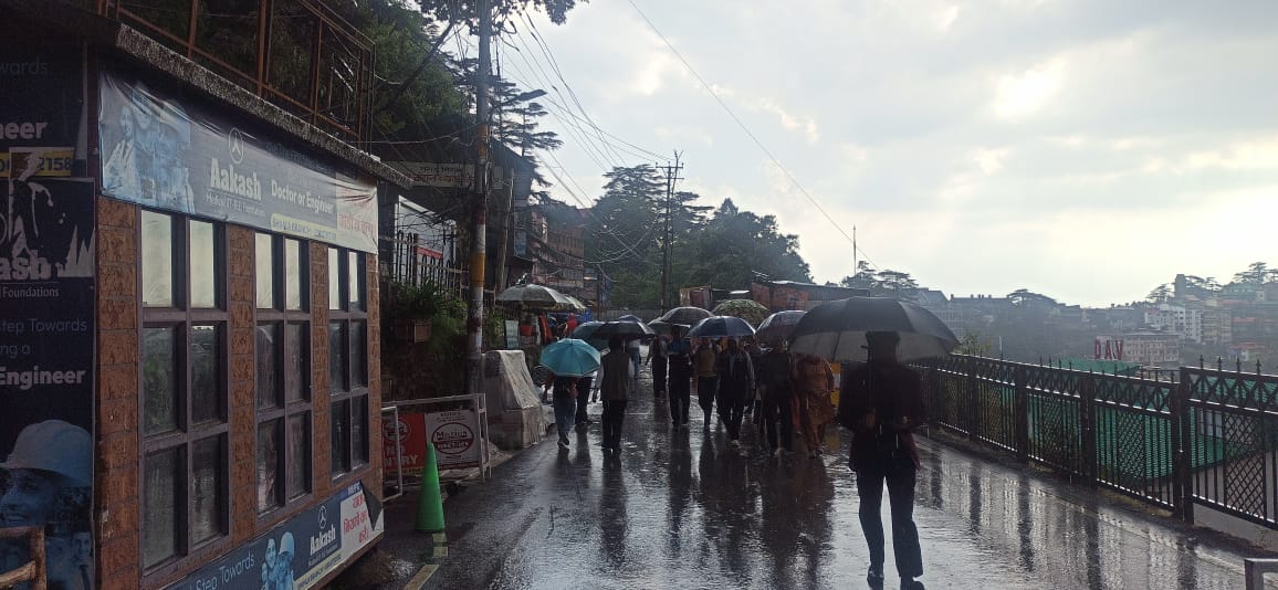 शिमला में बारिश शिमला में बारिश