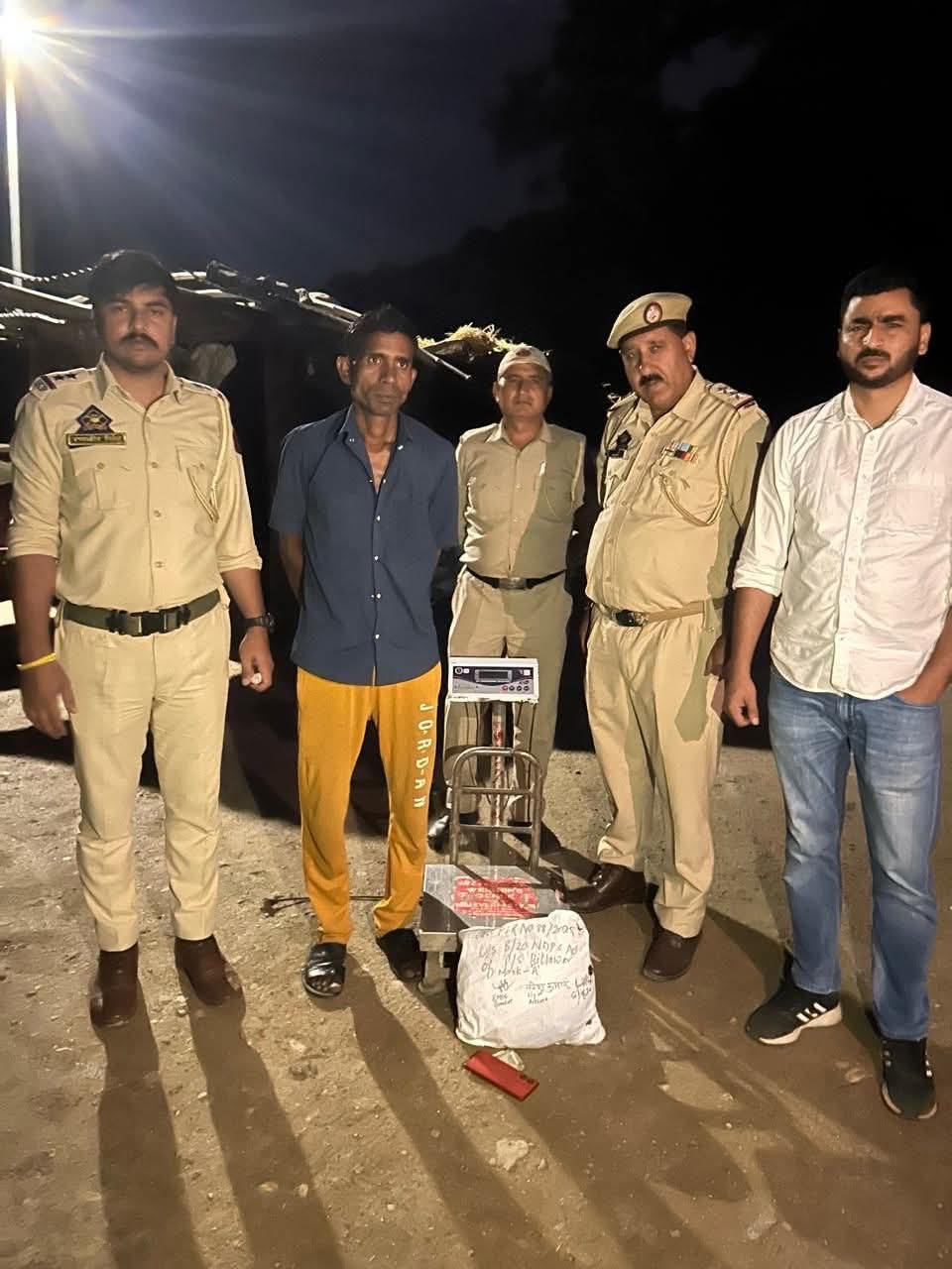 Drug smuggler arrested with ganja Drug smuggler arrested with ganja