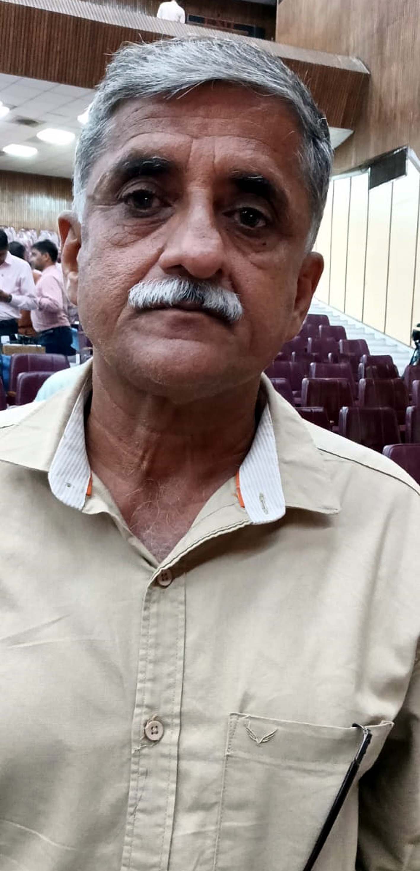 सीएम से बातचीत करने वाला किसान संजय मेहता। सीएम से बातचीत करने वाला किसान संजय मेहता।