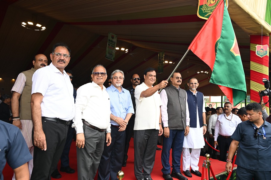विश्व पर्यावरण दिवस पर आयोजित कार्यक्रम में शामिल मुख्यमंत्री डॉ हिमंत बिस्व सरमा। विश्व पर्यावरण दिवस पर आयोजित कार्यक्रम में शामिल मुख्यमंत्री डॉ हिमंत बिस्व सरमा।