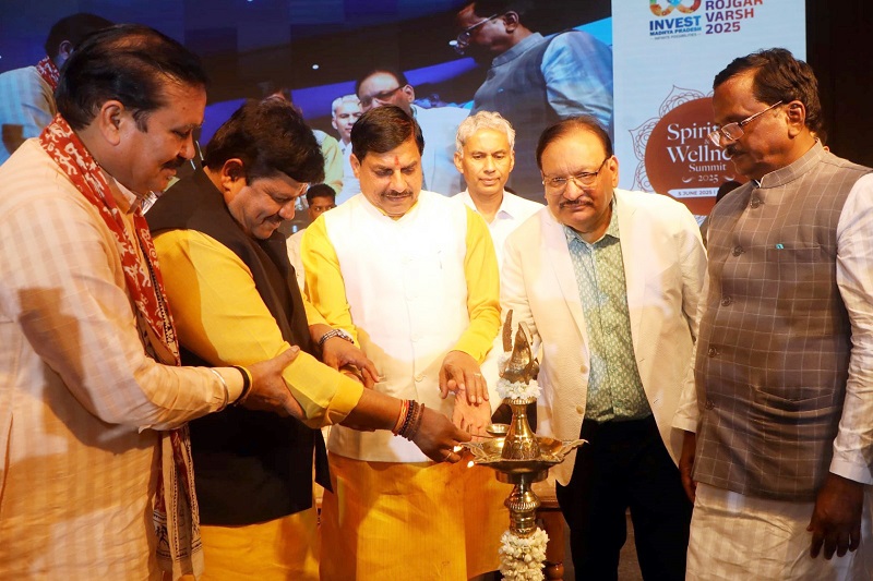 स्पिरिचुअल और वेलनेस समिट-2025 स्पिरिचुअल और वेलनेस समिट-2025