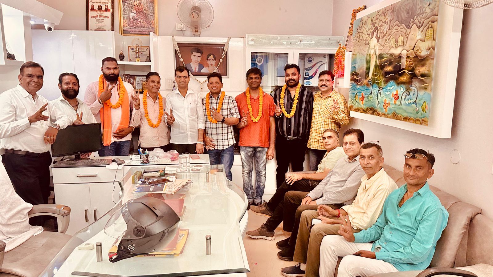 व्यापारी नेताओं की बैठा व्यापारी नेताओं की बैठा