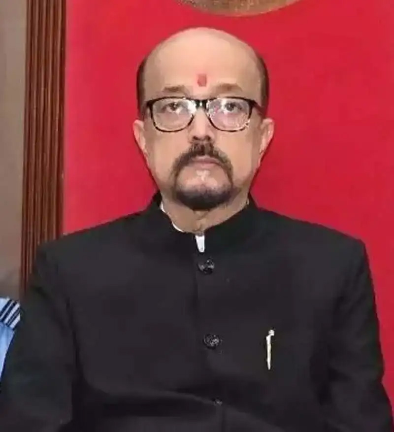 राज्यपाल रमेन डेका राज्यपाल रमेन डेका