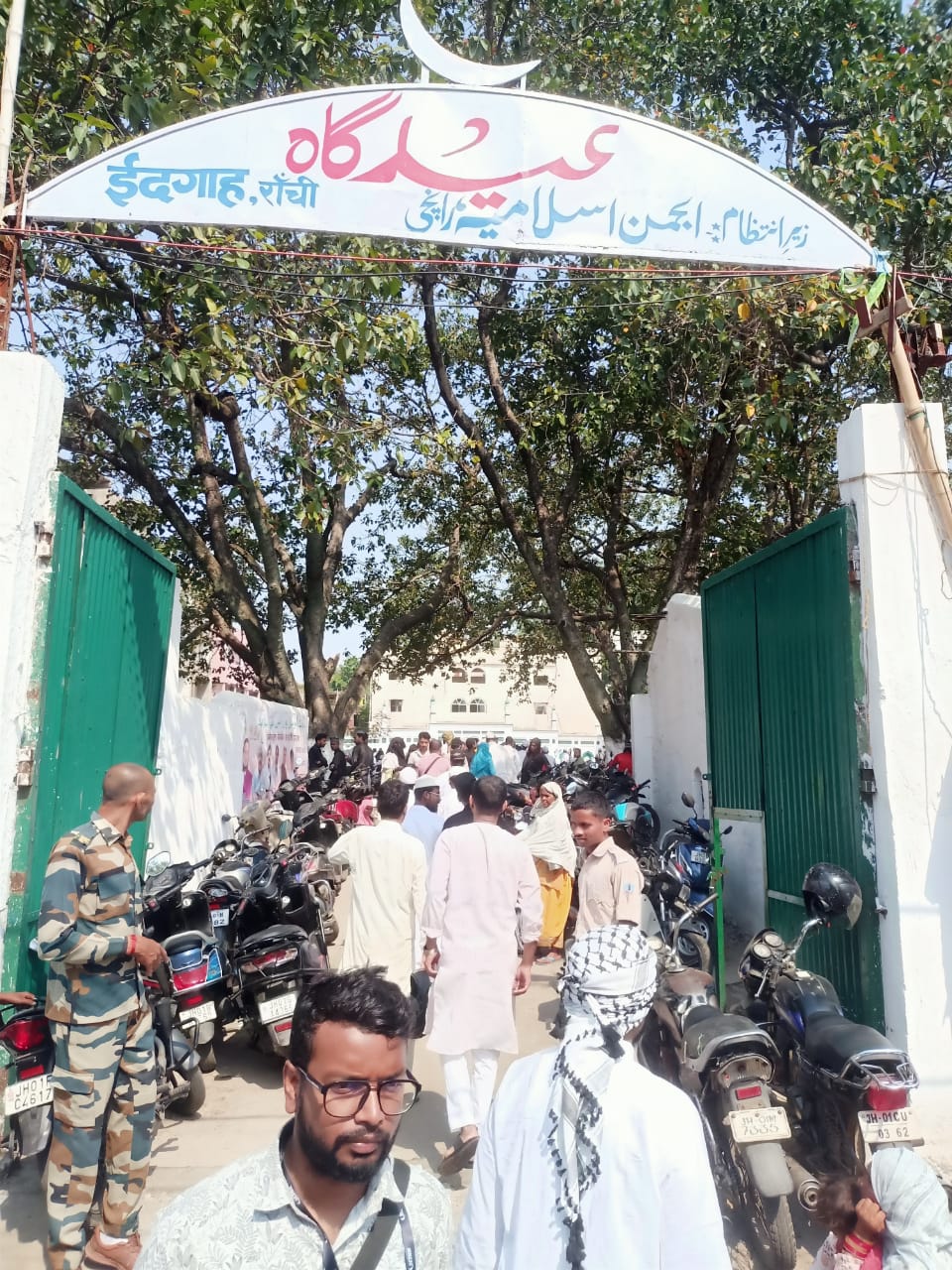 लोगों की भीड़ लोगों की भीड़
