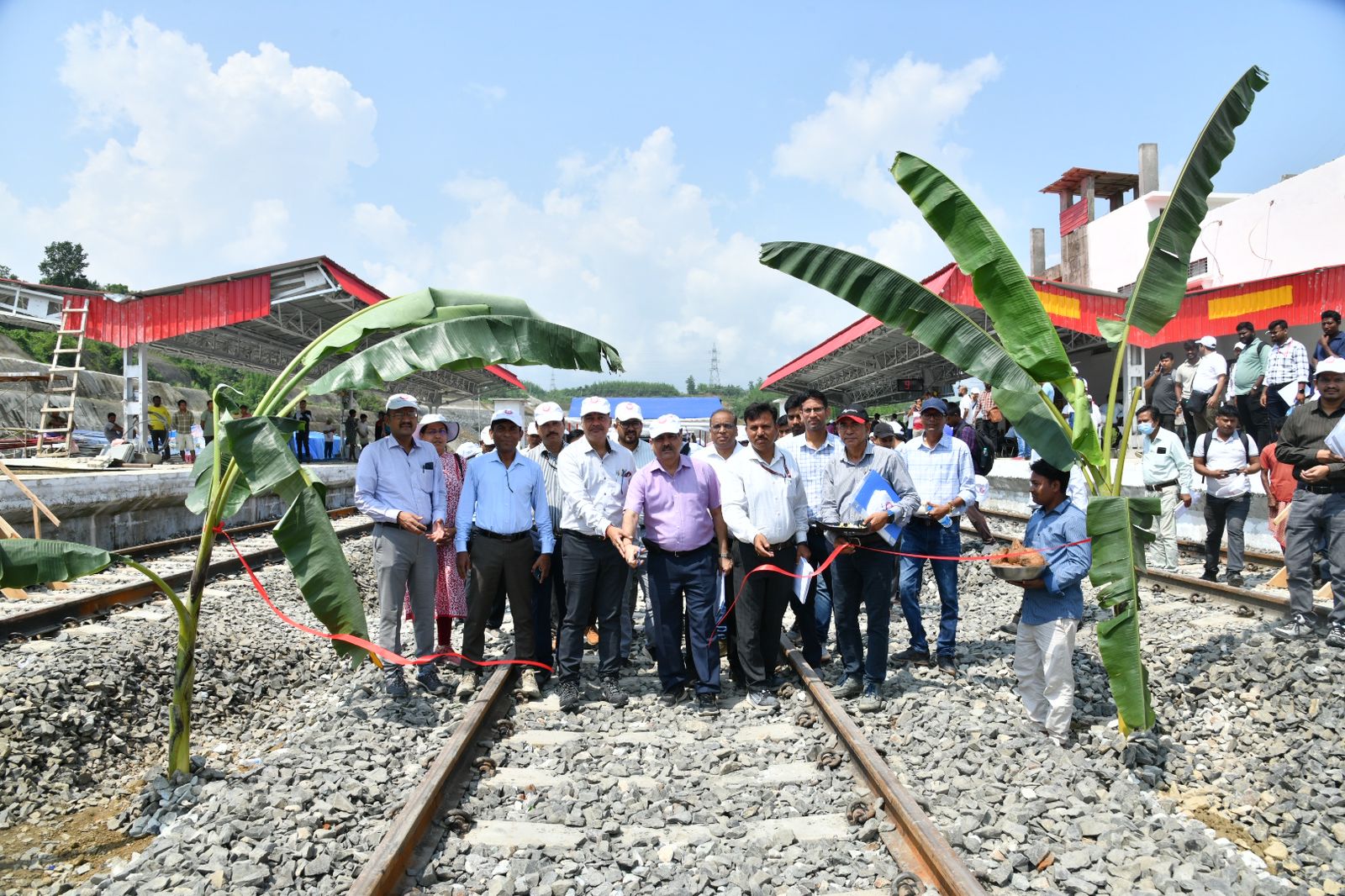 पूर्वोत्तर सीमा रेलवे द्वारा जारी तस्वीर। पूर्वोत्तर सीमा रेलवे द्वारा जारी तस्वीर।